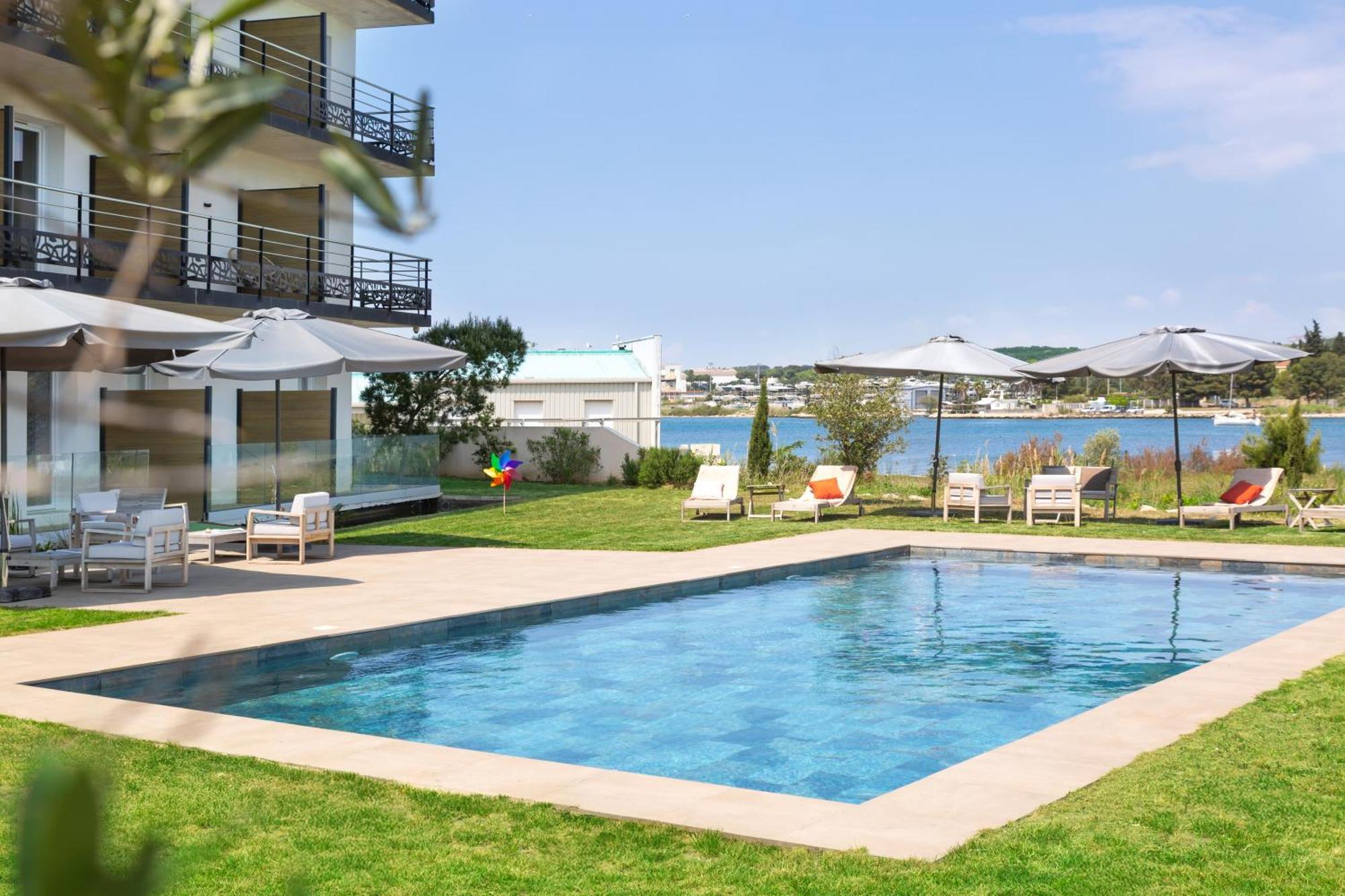 Golden Tulip Hotel & Rooftop Martigues Provence Dış mekan fotoğraf
